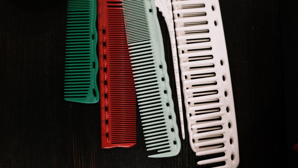 Entradas ou Coroa: Dá pra Recuperar o Cabelo Que Já Caiu?